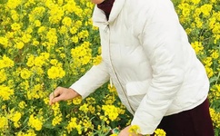 主动把奶头放进男朋友嘴巴里